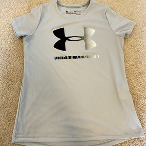 Under armour short sleeve top